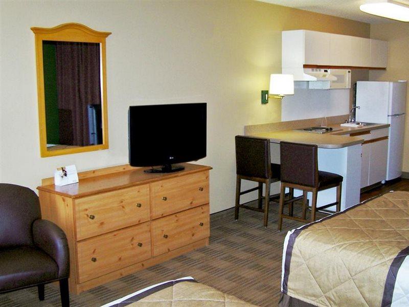 Extended Stay America Suites - Milwaukee - Brookfield Eksteriør billede