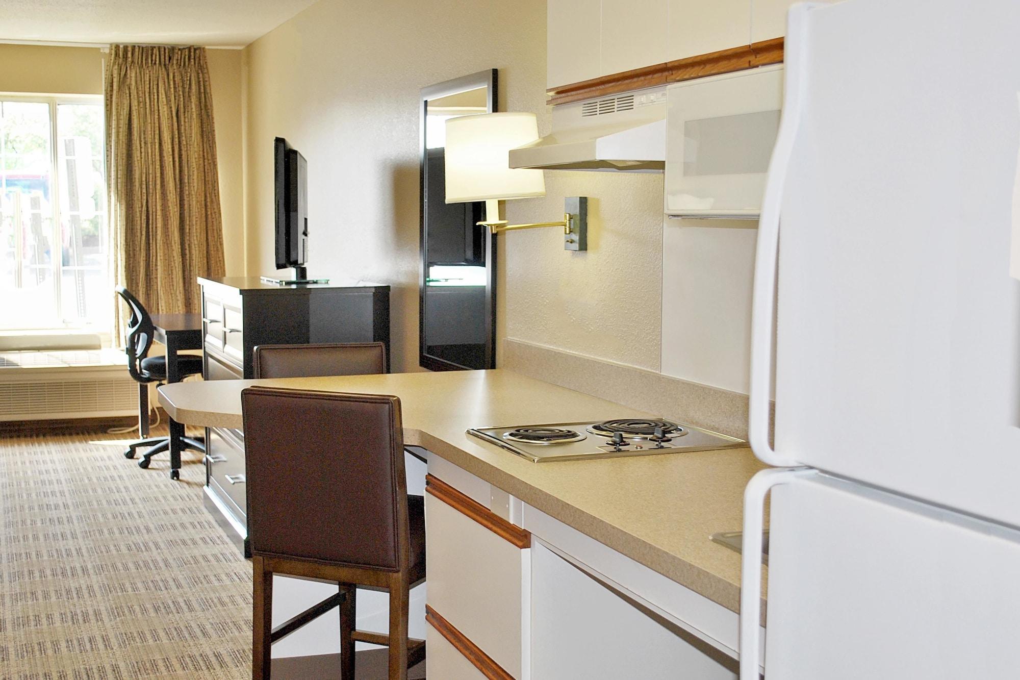 Extended Stay America Suites - Milwaukee - Brookfield Eksteriør billede