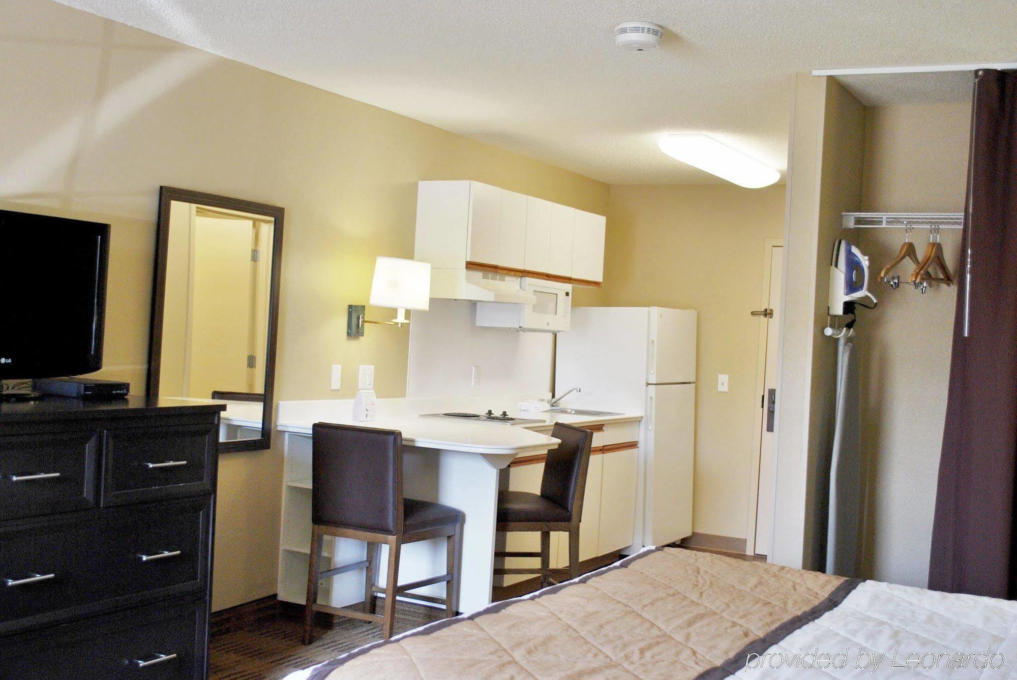 Extended Stay America Suites - Milwaukee - Brookfield Eksteriør billede